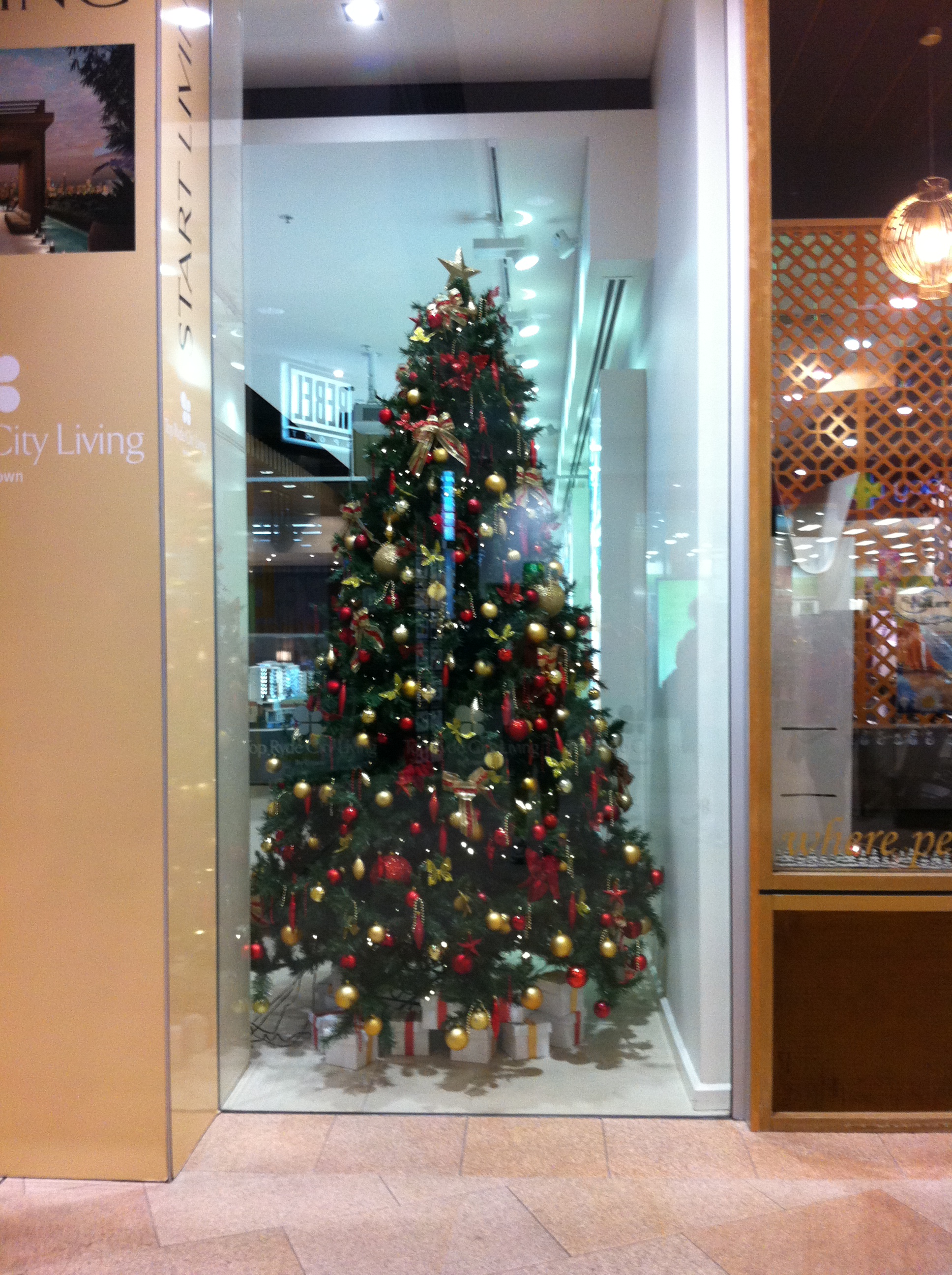 Hire Artificial Decorated Christmas Trees in the Newcastle, Port